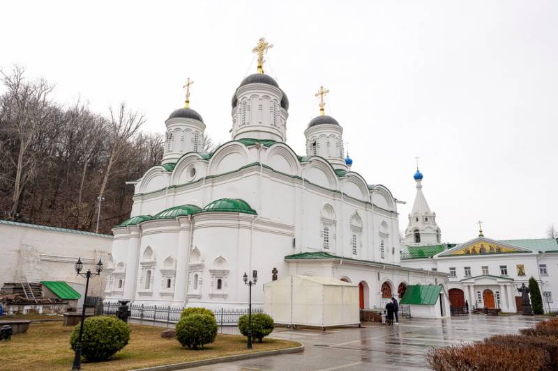Митрополит Георгий возглавил Божественную литургию в Благовещенском соборе Благовещенского монастыря Нижнего Новгорода
