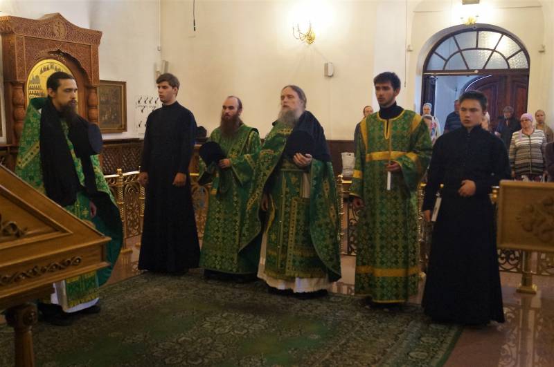 Божественная литургия в день памяти преподобного Макария Желтоводского, Унженского