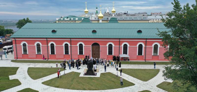 В Нижнем Новгороде открыт памятник князю Димитрию Донскому и его жене Евфросинии