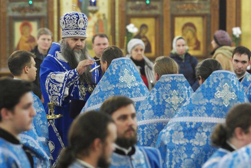 Митрополит Георгий возглавил всенощное бдение в Александро-Невском кафедральном соборе Нижнего Новгорода