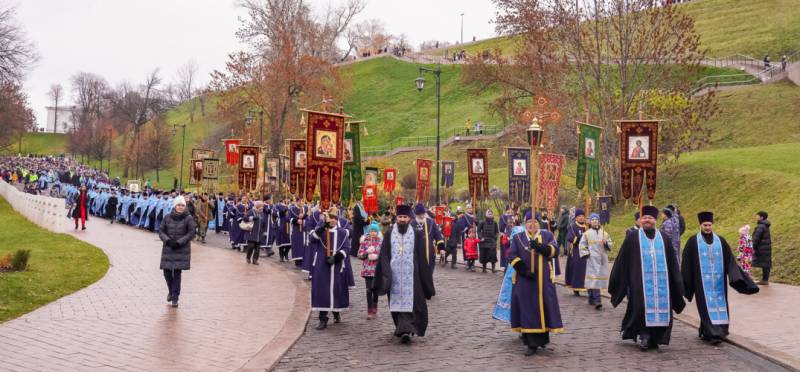 В Нижнем Новгороде состоялся общегородской крестный ход с Казанской иконой Божией Матери