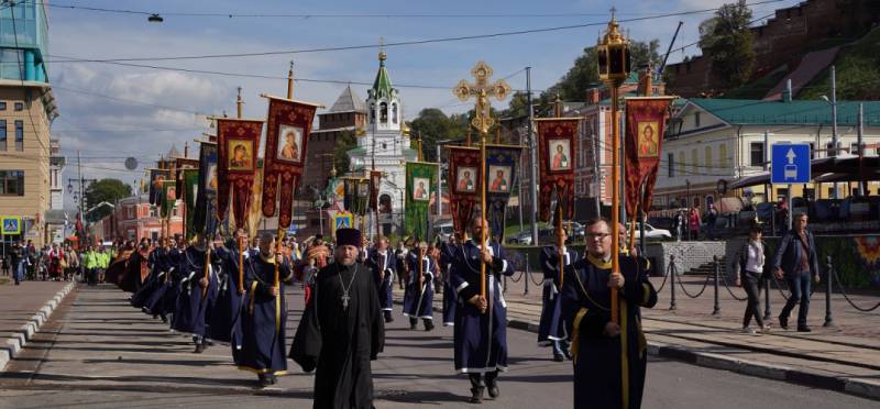 Во Всероссийский день трезвости в Нижнем Новгороде состоялся крестный ход «За жизнь и трезвую Россию»