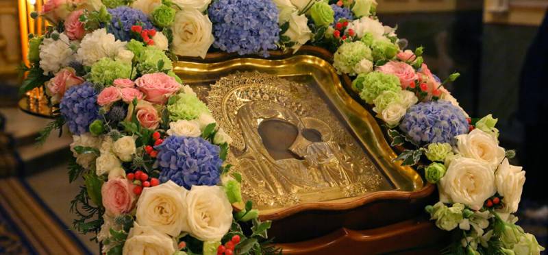 4 ноября — день особого почитания Казанской иконы Божией Матери, День народного единства