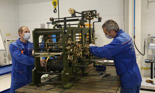 Смонтирован механизм часов для установки на соборной колокольне Нижегородского кремля