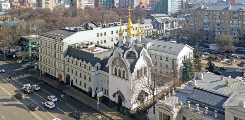 Митрополит Георгий совершил всенощное бдение на подворье Серафимо-Дивеевского монастыря в Москве