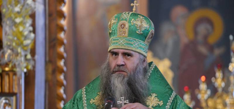 Сонм архипастырей Русской Православной Церкви совершил Божественную литургию в Серафимо-Дивеевском монастыре