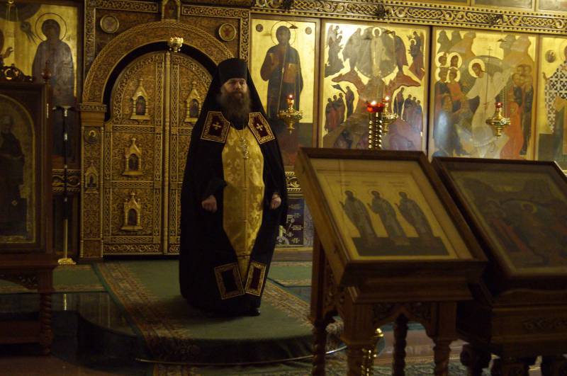 Всенощное бдение в честь святителя Иоанна Златоустого, архиеп. Константинопольского