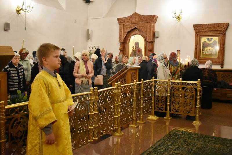 Всенощное бдение в канун Недели Всех святых, в земле Русской просиявших