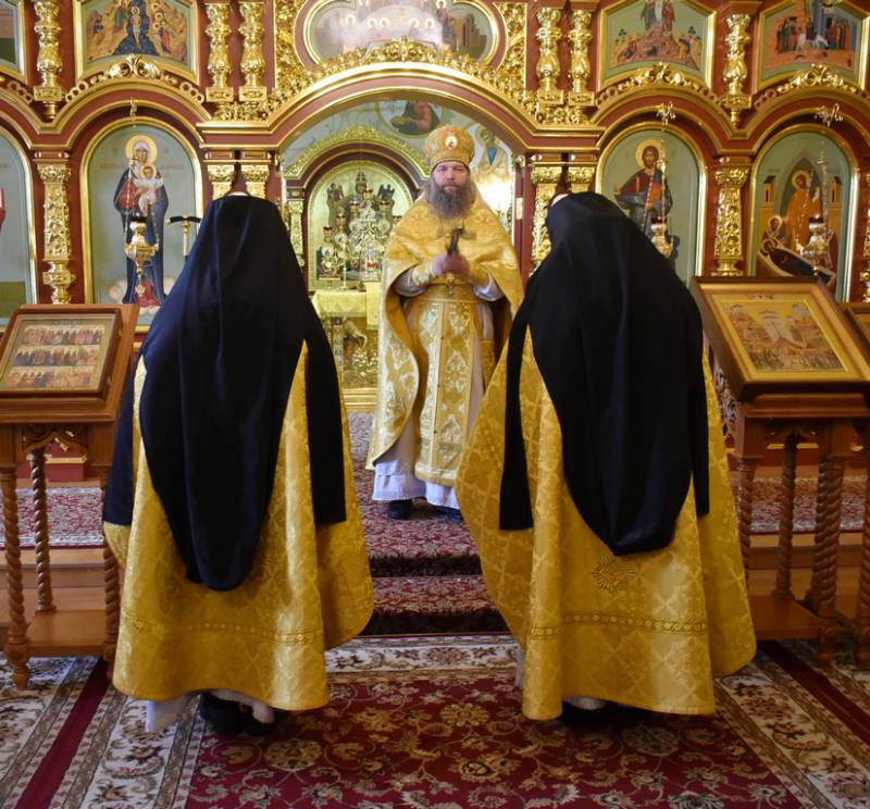 Литургия в 12-ю Неделю по Пятидесятнице, день памяти Собора Нижегородских святых