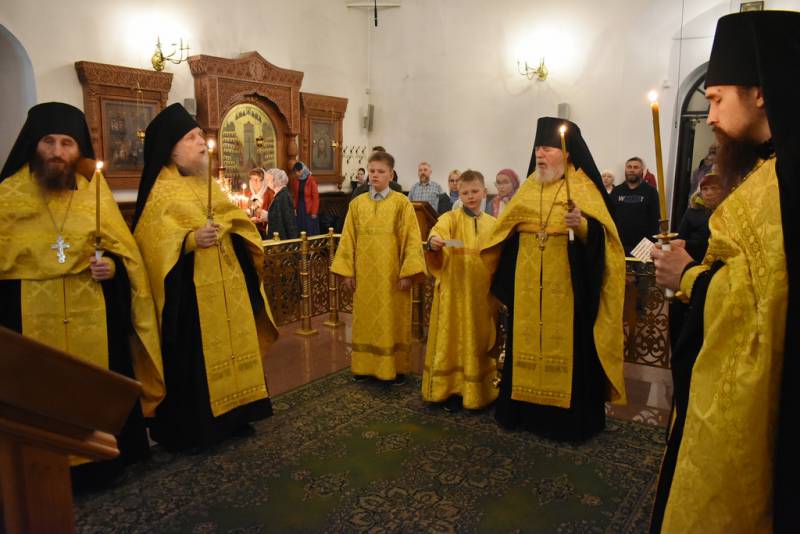 Всенощное бдение в канун 14-ой Недели по Пятидесятнице, дня памяти Собора Нижегородских святых
