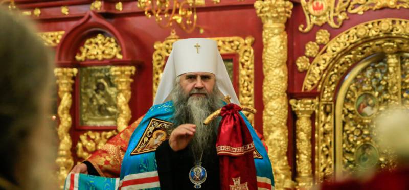 Глава Нижегородской митрополии совершил всенощное бдение в Вознесенском Печерском монастыре Нижнего Новгорода