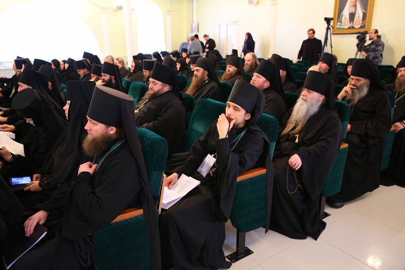 В Дивееве началось межрегиональное совещание монашествующих Нижегородской, Мордовской и Чувашской митрополий