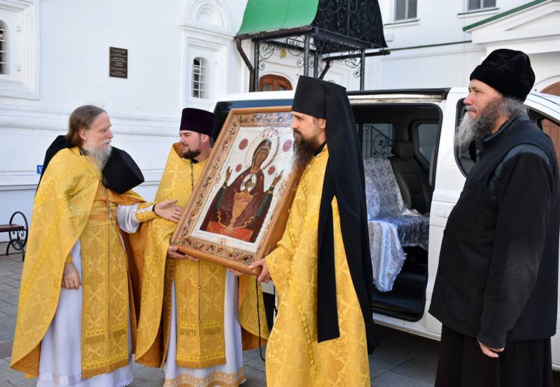 Отправление иконы Божией Матери «Неупиваемая Чаша» на место своего постоянного пребывания