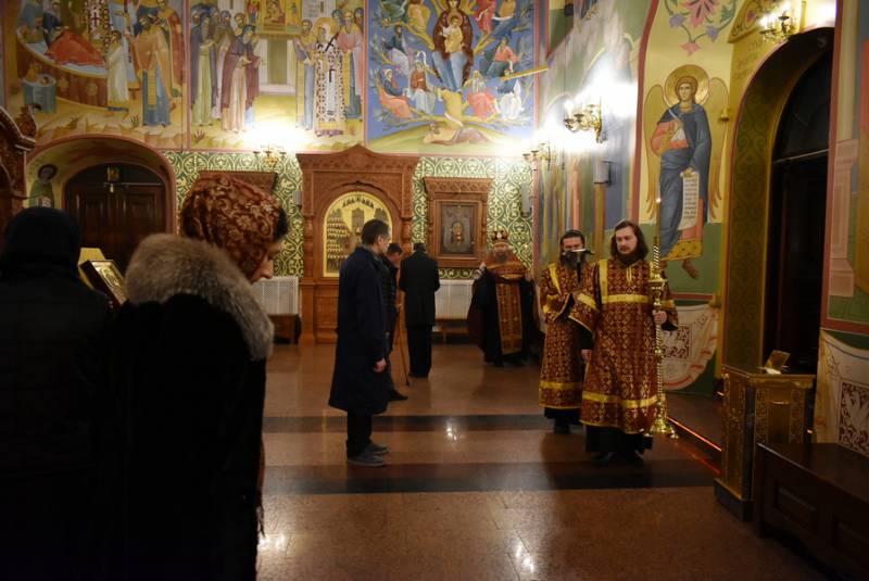 Полиелейная служба в канун дня памяти 13-ти Нижегородских новомучеников