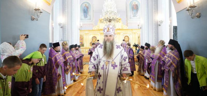 Митрополит Георгий совершил Великое освящение Спасо-Преображенского собора в Арзамасе