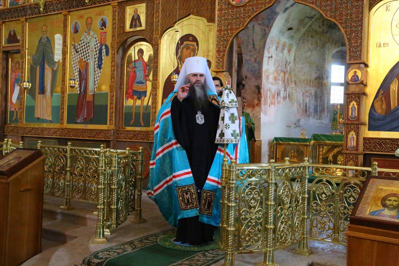 Глава Нижегородской митрополии совершил вечернее богослужение в Свято-Троицком Макарьевском Желтоводском монастыре