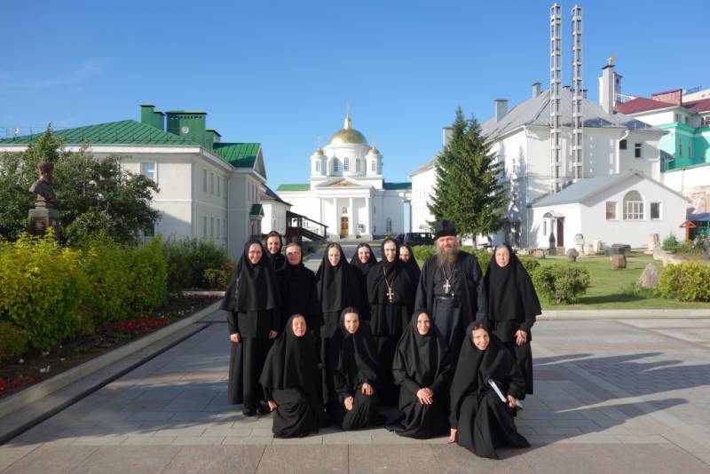 Благовещенский монастырь посетила игумения Викторина (Перминова) с сестрами