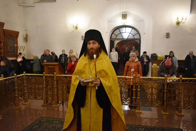 Всенощное бдение в канун 19-ой Недели по Пятидесятнице, дня памяти святителей Московских