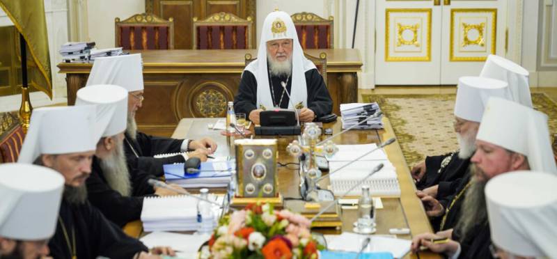 Члены Священного Синода выразили признательность главе Нижегородской митрополии за теплый прием, оказанный Святейшему Владыке