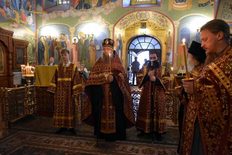 Всенощное бдение в канун дня памяти вмч. и целителя Пантелеимона