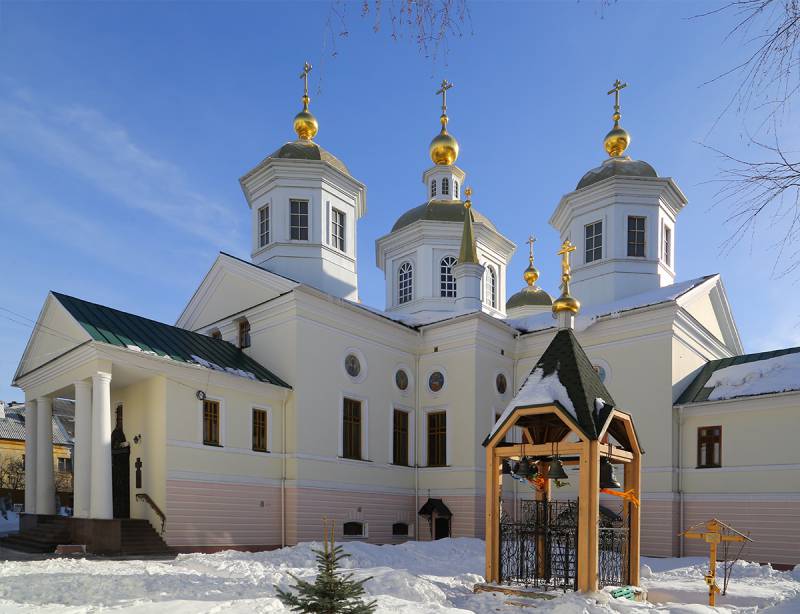 Митрополит Георгий совершил литургию Преждеосвященных Даров в Крестовоздвиженском монастыре Нижнего Новгорода
