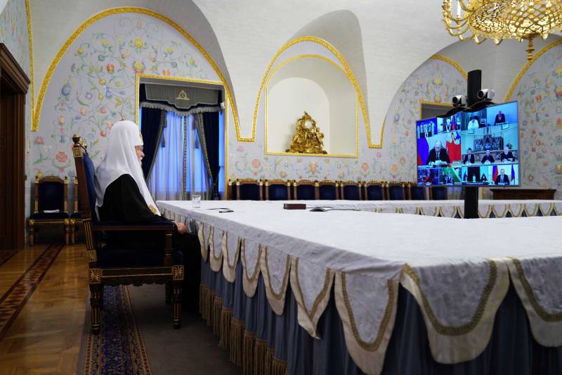 Святейший Патриарх Кирилл принял участие в беседе Президента России В.В. Путина с руководителями религиозных организаций России