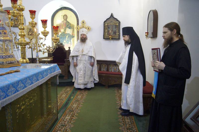Литургия в день 100-летия расстрела пострадавших за Православную веру на Мочальном острове