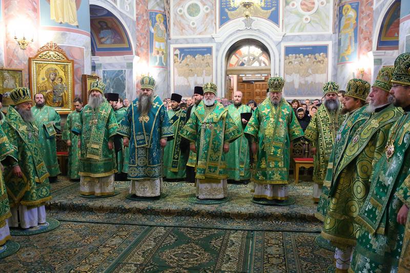 Торжества, посвященные Серафиму Саровскому, в Нижнем Новгороде и Дивееве
